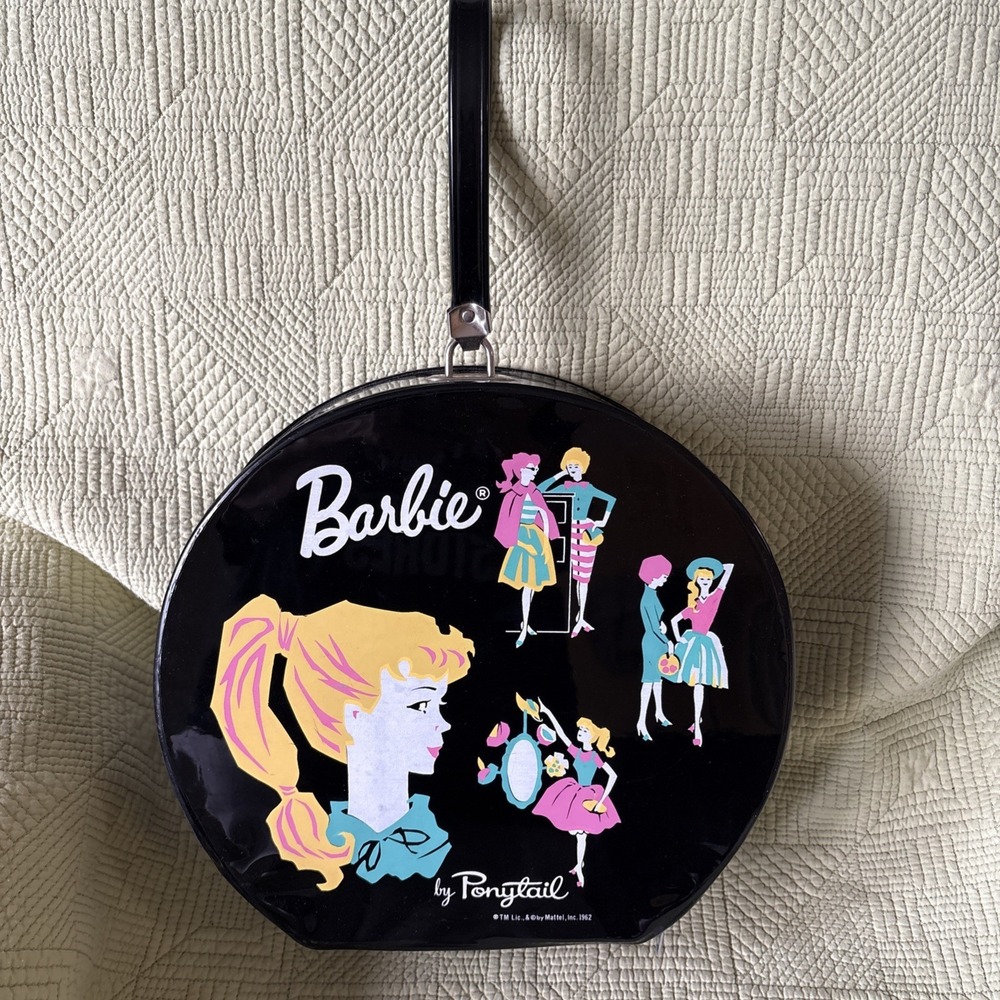 Vintage 1962 Barbie by Ponytail Black Vinyl Hanging Wardrobe Doll Case MCM